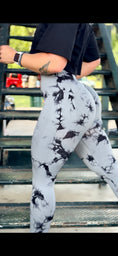 Load image into Gallery viewer, AuraDye Leggings (Gray)
